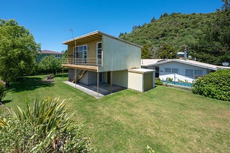 Photo of property in 4 Arataha Street, Motuoapa, 3382