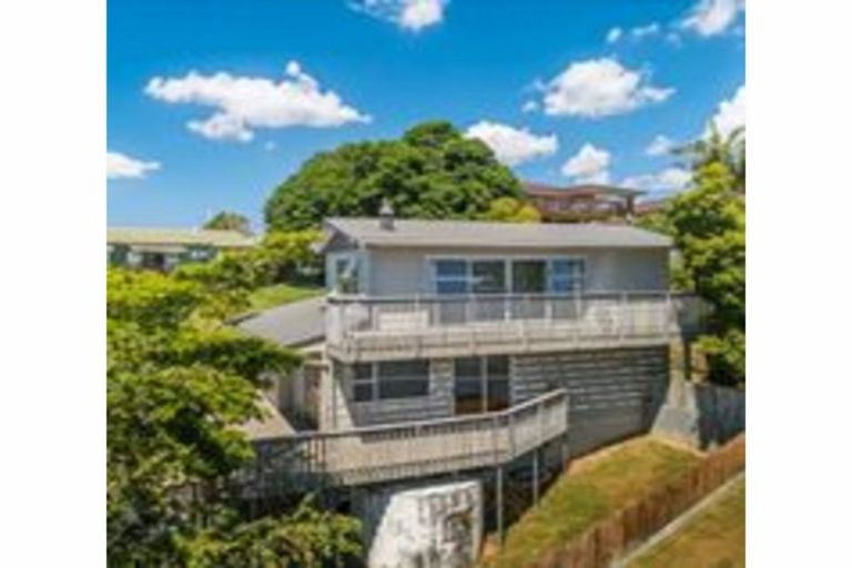 Photo of property in 12 Kauri Road, Stanmore Bay, Whangaparaoa, 0932