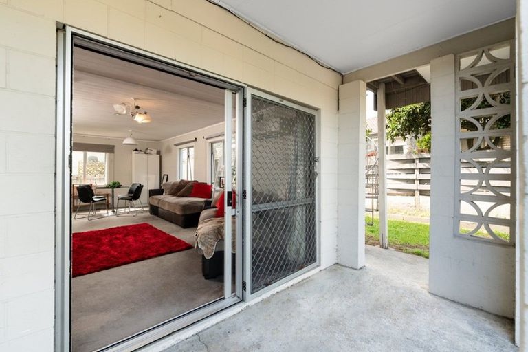 Photo of property in 44 Ngatai Road, Otumoetai, Tauranga, 3110