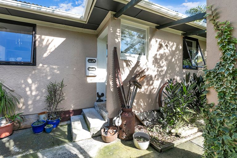 Photo of property in 46 Oraha Road, Huapai, Kumeu, 0892