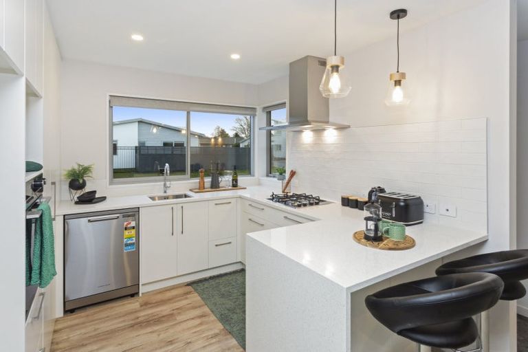 Photo of property in 25 Kakapo Lane, Redwood, Christchurch, 8051