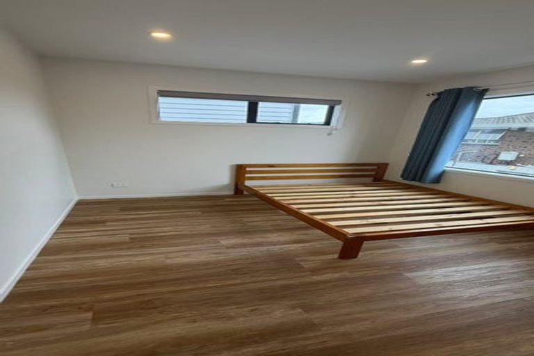 Photo of property in 39b Exminster Street, Blockhouse Bay, Auckland, 0600