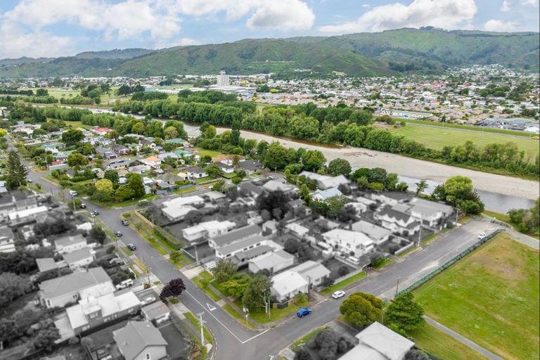 Photo of property in 10 Edwin Street, Belmont, Lower Hutt, 5010