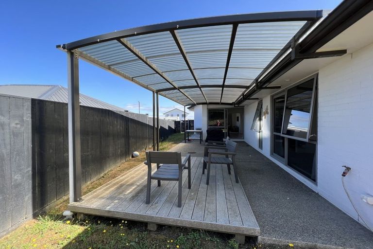 Photo of property in 37 Outlook Terrace, Silverdale, 0932