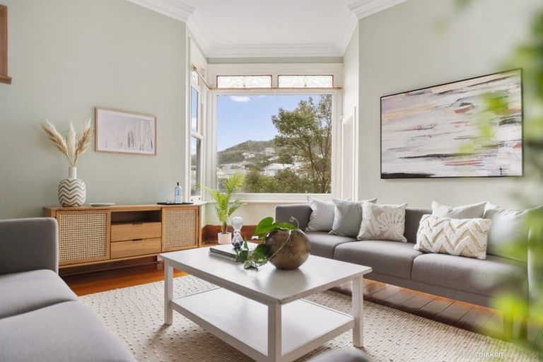 Photo of property in 21 The Parade, Island Bay, Wellington, 6023