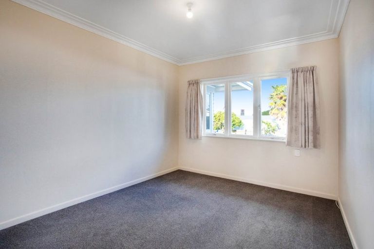 Photo of property in 37 Hooper Avenue, Pukekohe, 2120