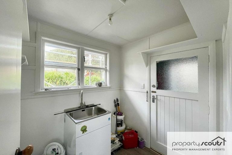 Photo of property in 21 Blackmore Street, Lynmouth, New Plymouth, 4310