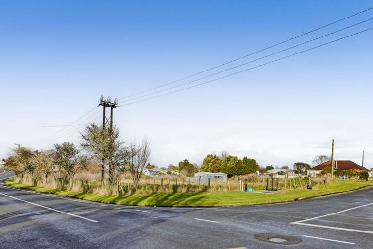 Photo of property in 16 Derby Street, Eltham, 4322