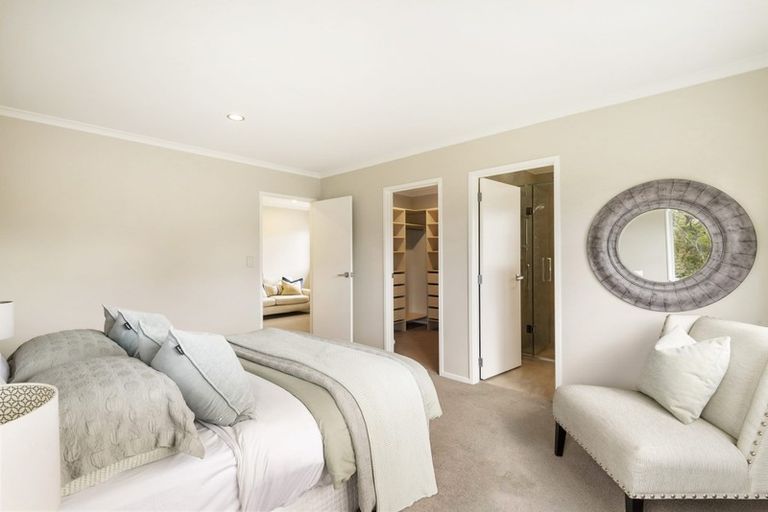 Photo of property in 29d Greenhithe Road, Greenhithe, Auckland, 0632