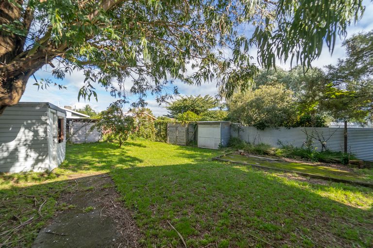 Photo of property in 15 Hardie Grove, Featherston, 5710