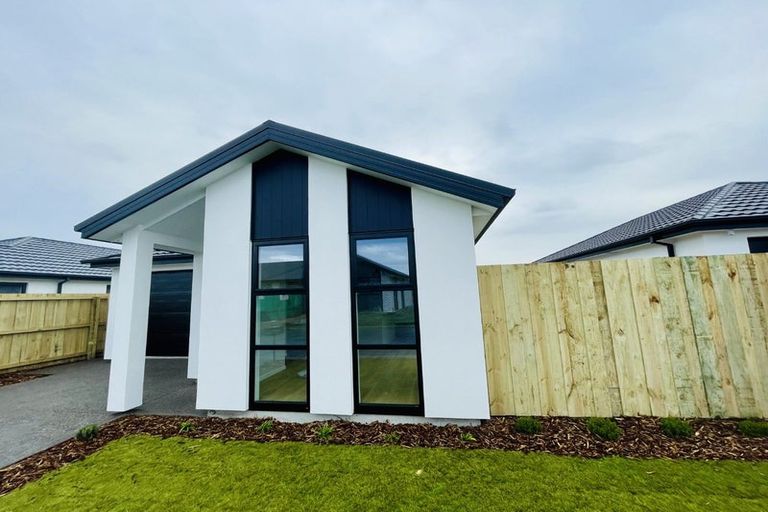 Photo of property in 9 Oakvale Lane, Halswell, Christchurch, 8025