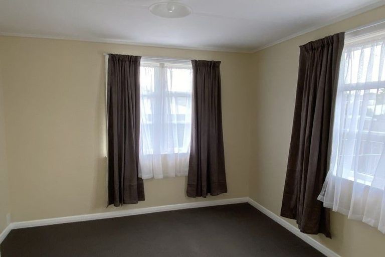 Photo of property in 29 Douglas Crescent, Fairfield, Hamilton, 3214