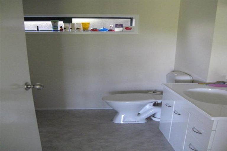 Photo of property in 83 Balmain Road, Birkenhead, Auckland, 0626