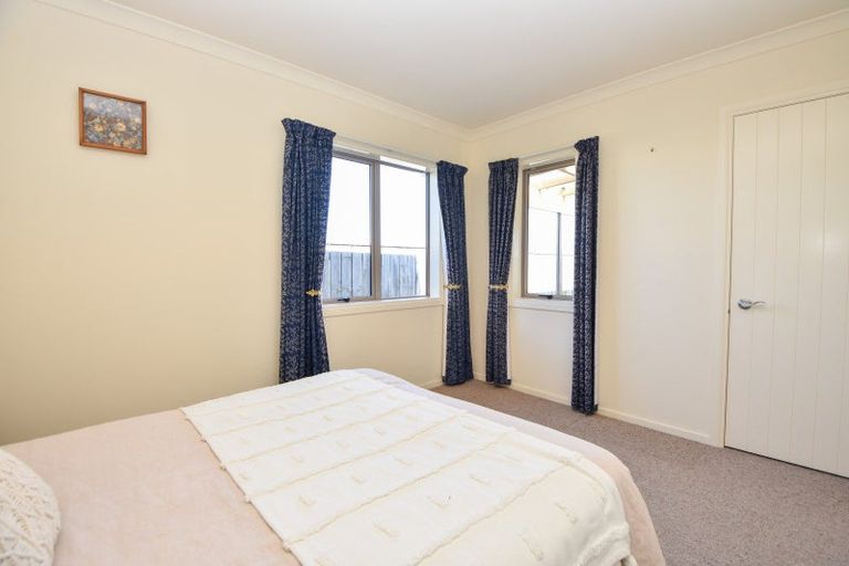 Photo of property in 9 Alexis Greer Lane, Carterton, 5713