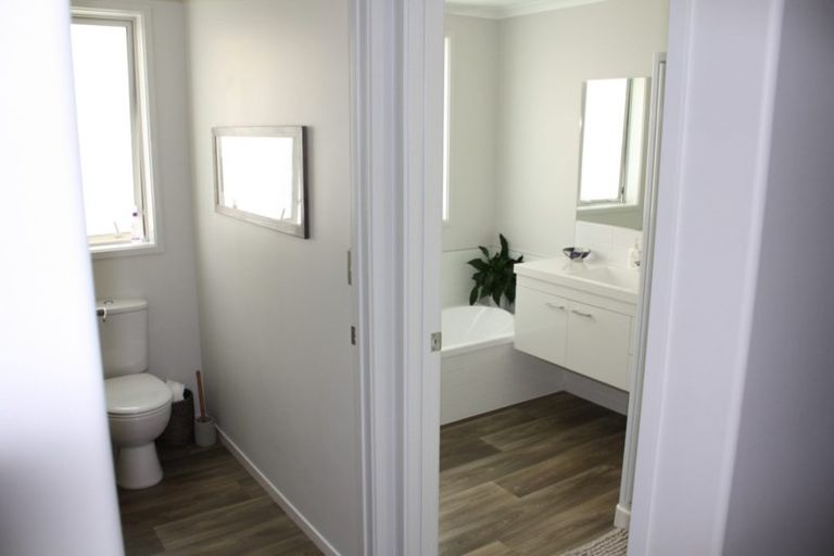 Photo of property in 12 Saint Michaels Avenue, Bethlehem, Tauranga, 3110