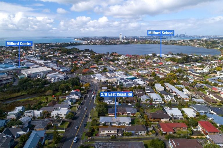 Photo of property in 2/8 East Coast Road, Milford, Auckland, 0620