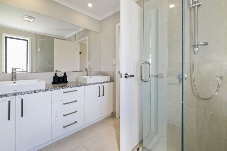 Photo of property in 11b Karioitahi Road, Waiuku, 2123