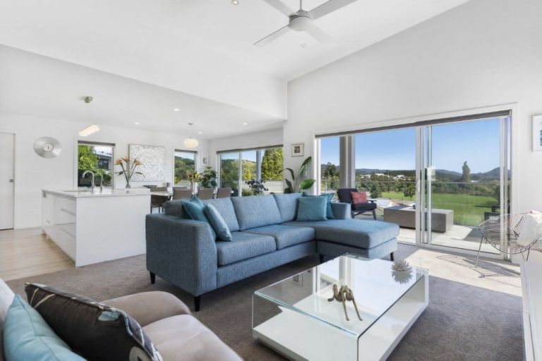 Photo of property in 104 Tukere Drive, Whangamata, 3620