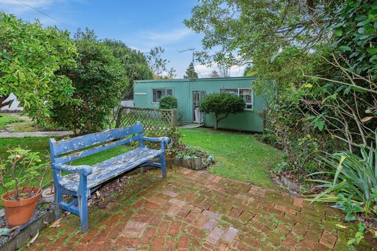 Photo of property in 93 Ruahine Street, Paraparaumu, 5032