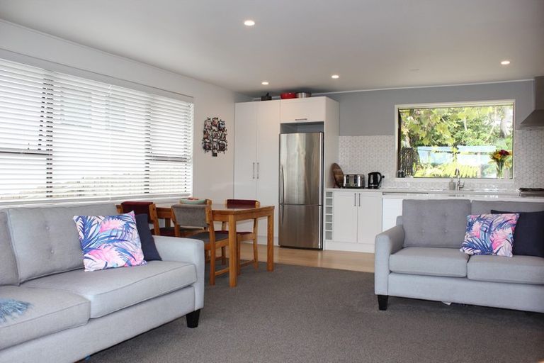 Photo of property in 99c Captain Scott Road, Glen Eden, Auckland, 0602
