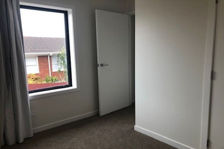 Photo of property in 31b Knightsbridge Drive, Forrest Hill, Auckland, 0620