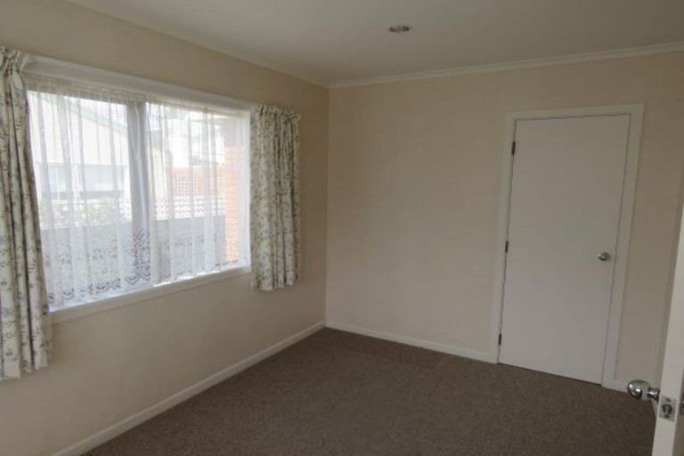 Photo of property in 107 Morley Street, Westown, New Plymouth, 4310
