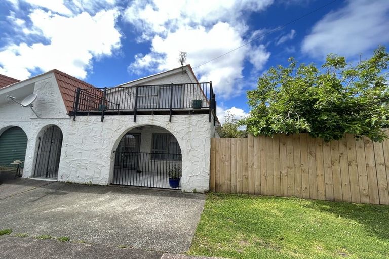 Photo of property in 1/8 Wood Street, Papakura, 2110