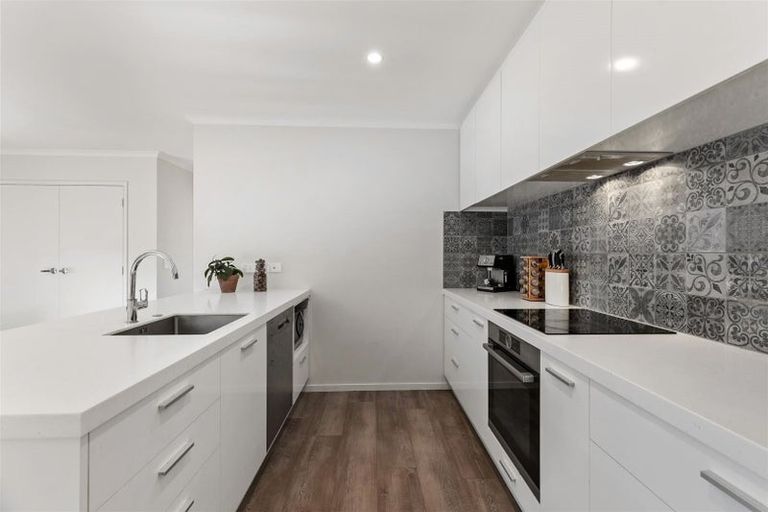 Photo of property in 6 Cotswold Court, Lower Shotover, Queenstown, 9304