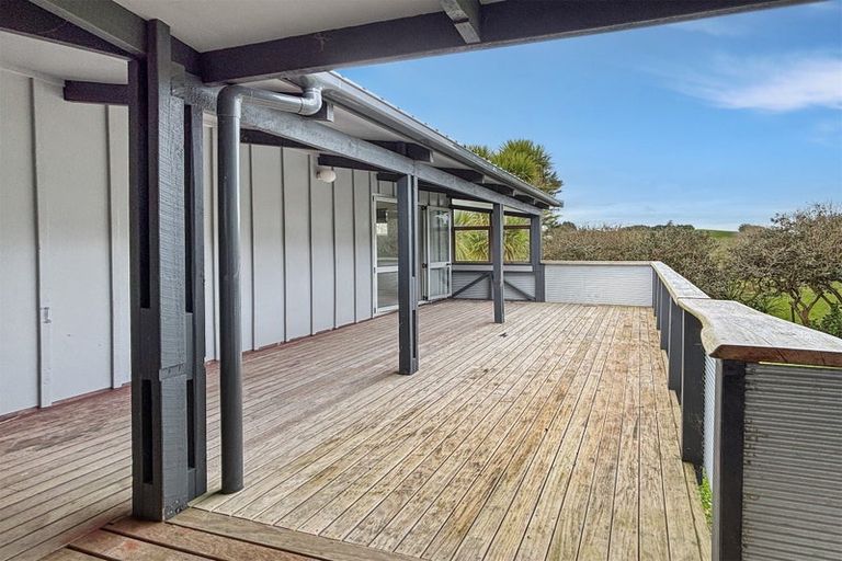 Photo of property in 1213 Pakiri Block Road, Tomarata, Wellsford, 0974