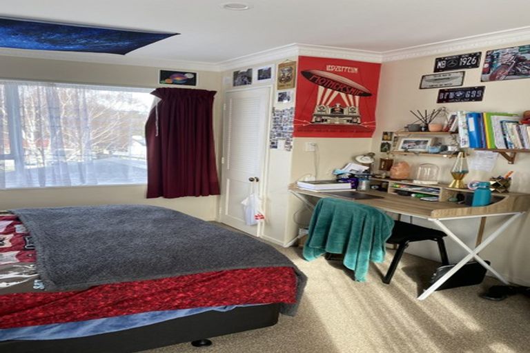 Photo of property in 10 Parkland Crescent, Terrace End, Palmerston North, 4410