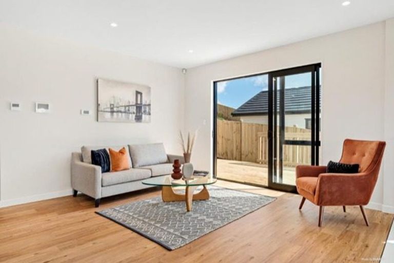 Photo of property in 13 Pacific Heights Road, Orewa, 0931