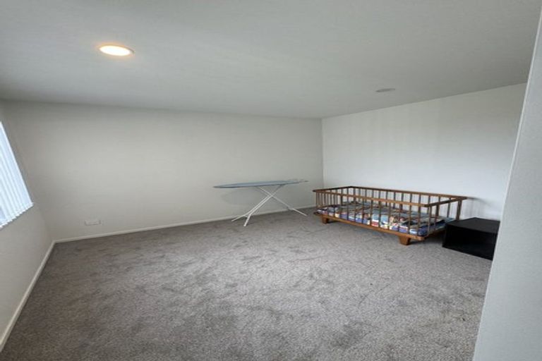 Photo of property in 27c Sunnyside Road, Sunnyvale, Auckland, 0612