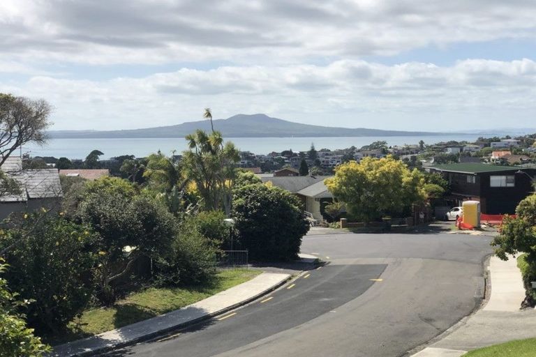 Photo of property in 57 Parr Terrace, Castor Bay, Auckland, 0620