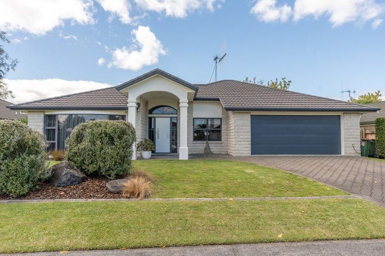 Photo of property in 4 Toi Toi Place, Flagstaff, Hamilton, 3210