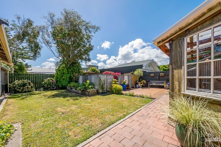Photo of property in 25 Copeland Street, Hutt Central, Lower Hutt, 5011