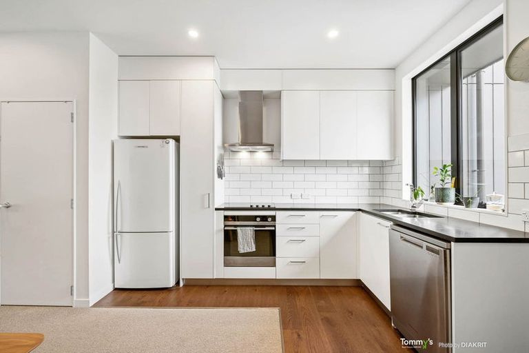 Photo of property in 4/20 Trent Street, Island Bay, Wellington, 6023