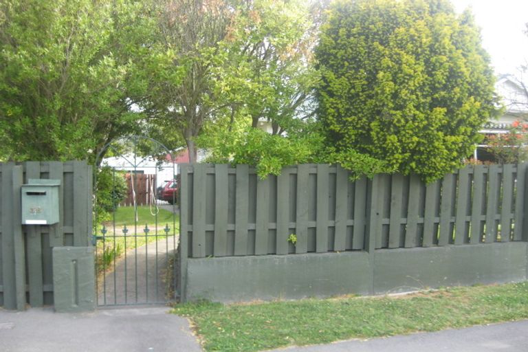 Photo of property in 38 Riverview Street, Beckenham, Christchurch, 8023