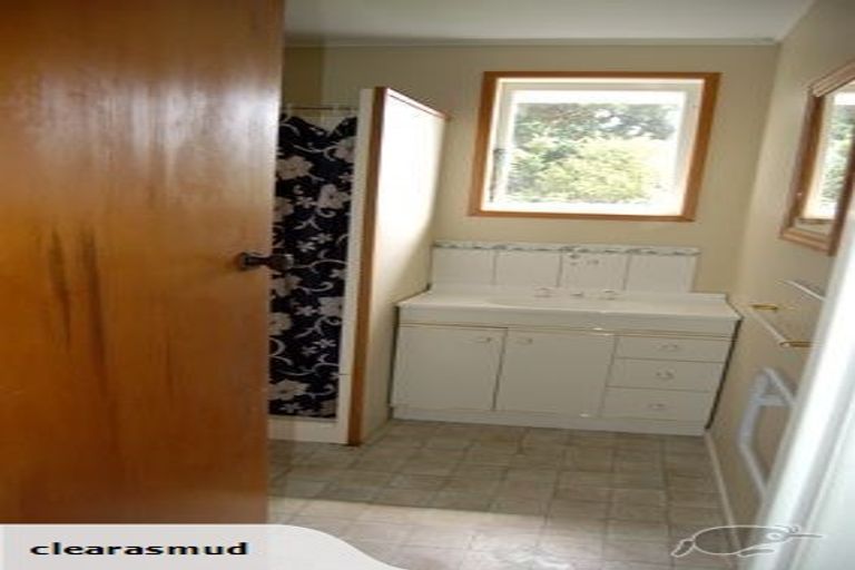 Photo of property in 2 Wilson Avenue, Avenues, Whangarei, 0110