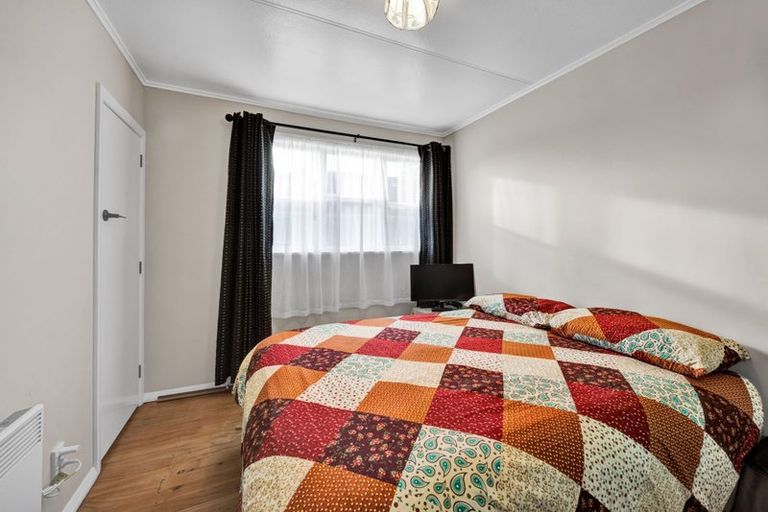 Photo of property in 16 Manchester Street, Patea, 4520