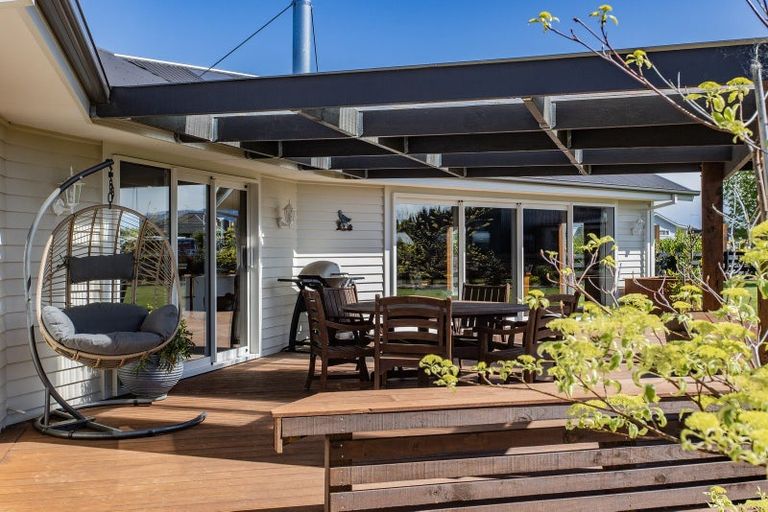 Photo of property in 8 Pukeko Way, Amberley, 7410