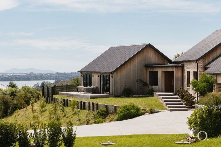 Photo of property in 42 Te Auhi Way, Welcome Bay, Tauranga, 3112