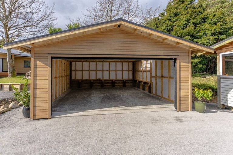 Photo of property in 76 Parenga Road, Hautere, Otaki, 5582