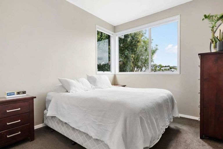 Photo of property in 132 Awaruku Road, Torbay, Auckland, 0630
