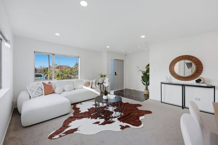 Photo of property in 17a Patons Road, Howick, Auckland, 2014