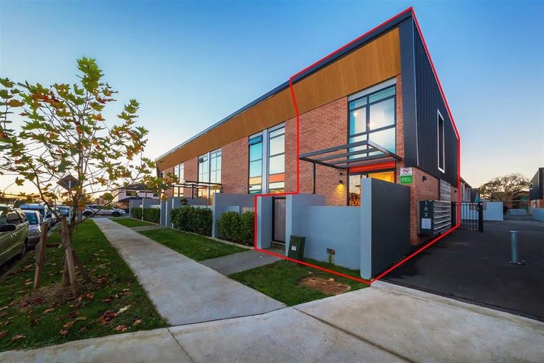 Photo of property in 4/182 Flat Bush School Road, Flat Bush, Auckland, 2019