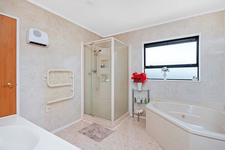 Photo of property in 7 Churchill Terrace, Waiuku, 2123