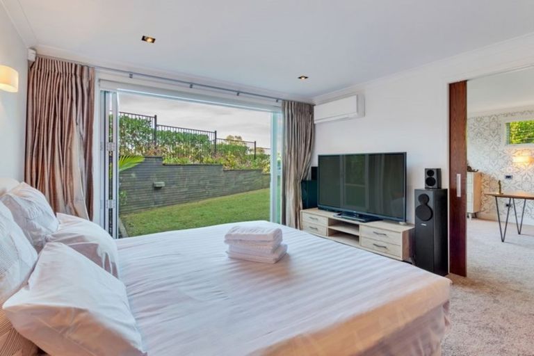 Photo of property in 37b View Road, Campbells Bay, Auckland, 0630