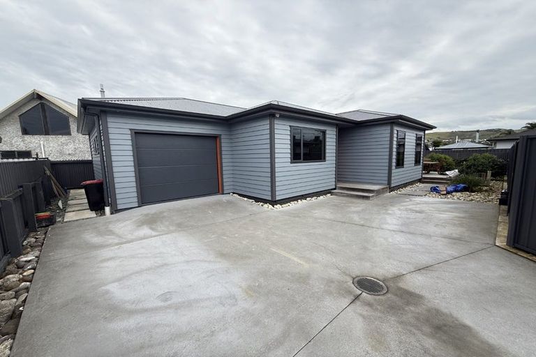 Photo of property in 23a Howard Road, Taradale, Napier, 4112