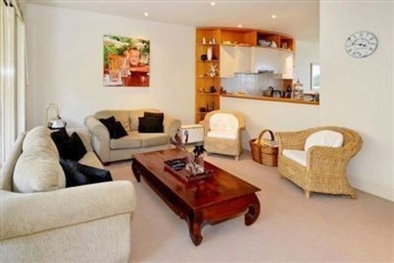 Photo of property in 11/11a Killarney Street, Takapuna, Auckland, 0622
