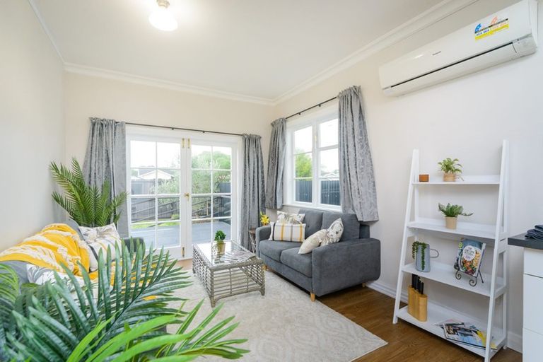 Photo of property in 99 Heretaunga Street, Palmerston North, 4414